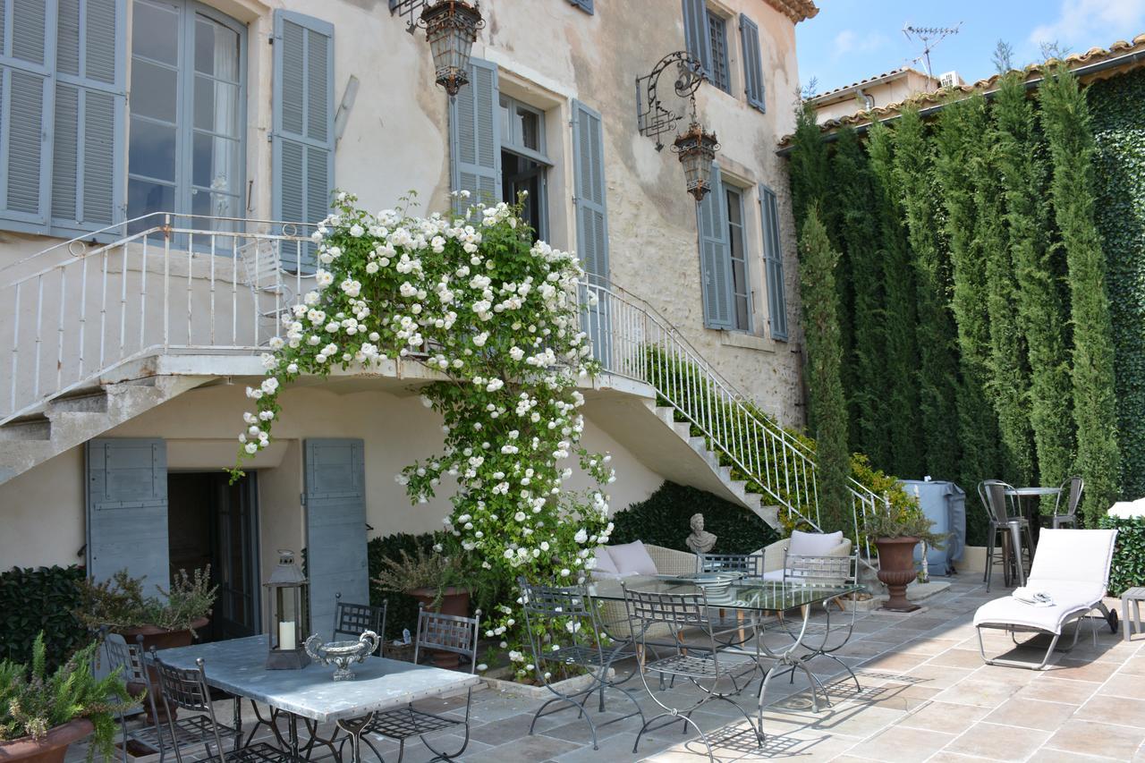 Le Petit Chateau Châteauneuf-de-Gadagne Exterior foto